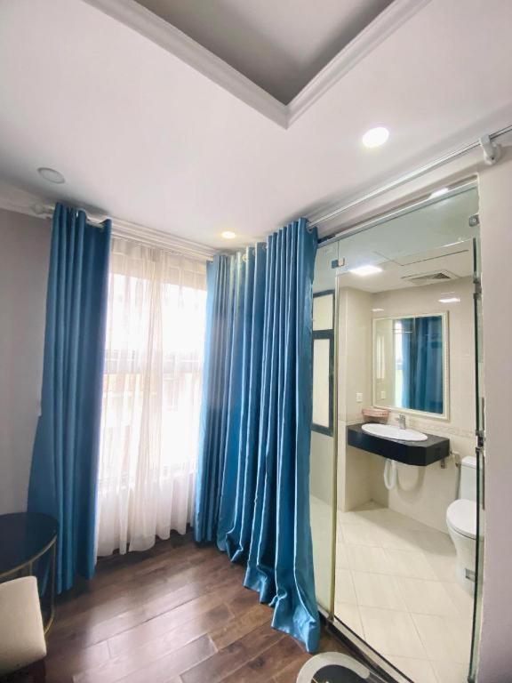 Hk Hotel - 42 Ngo 100 Trung Kinh Hanoi Esterno foto